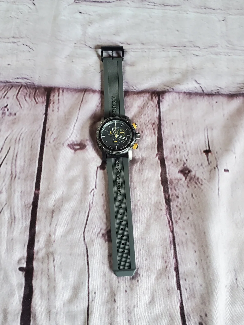 Burberry Sport Endurance Chronograph Watch Gray. For Parts - Picture 3 of 11